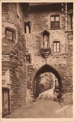 Uzerche — Porta Bécharie, dita Barachaude — Théo Jac