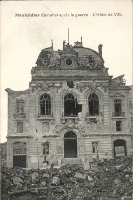 Montdidier (Somme) após a guerra - O Hotel de Cidade