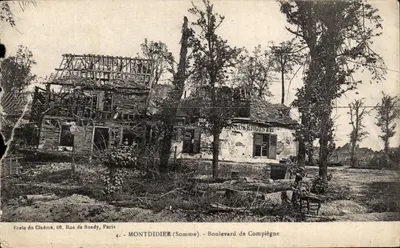 Montdidier Bilhete postal antigo Boulevard de Compiegne