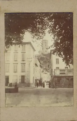 Hình ảnh Tháp Cité tại Avignon — nhà xuất bản không rõ, số seri không nhìn thấy được