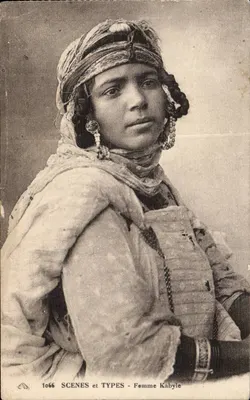 Mulher Kabyle — Série SCENES et TYPES n°1066 — Editor não identificado