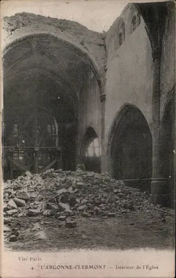 L'ARGONNE-CLERMONT — Wnętrze kościoła