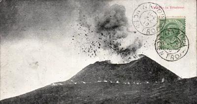 Vésuve em erupção — Itália — editor RAC