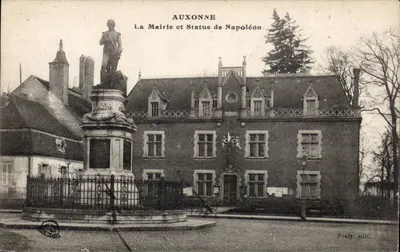 Auxonne — A Prefeitura e Estátua de Napoleão — Prély édit.