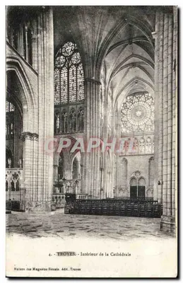 Troyes - Intérieur de la Cathédrale — Maison des Magasins Réunis, n°4