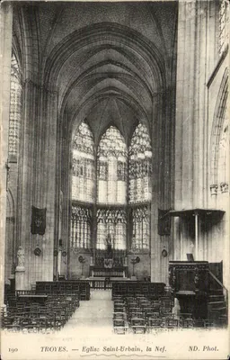 Troyes — Église Saint-Urbain, la Nef. ND. Phot.