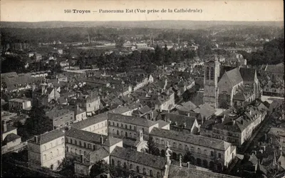 Troyes — Panorama Est (Vue prise de la Cathédrale) — Éditeur : 160 Troyes
