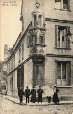 Troyes - Hôtel de Marizy — Collection T. G.