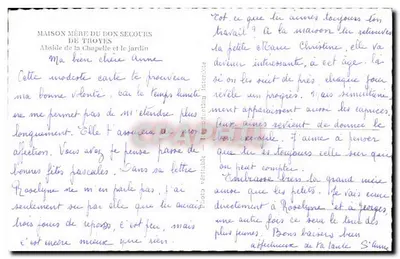 Casa Madre del Buen Samaritano en Troyes — Apside de la capilla y el jardín — Foto — Reverso