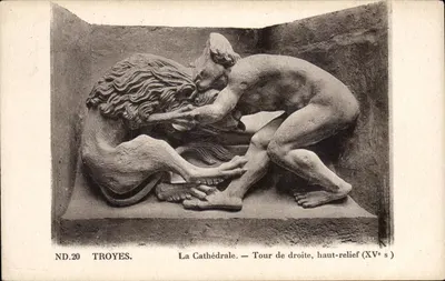Troyes — La Cathédrale — Tour de droite, haut-relief (XVe s)
