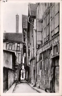 Troyes (Aube) — La rue des Chats — Ch. Grandidier, photographe