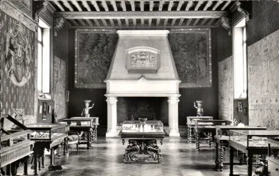 Castelo da Court d'Aron — O Museu — Edições FALAISE