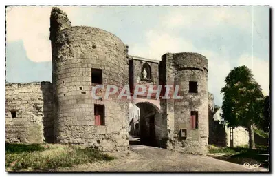 Loudun — Porta do Martray do Castelo do Século XV, derrubada por Richelieu — Combier (S.-et-L.)