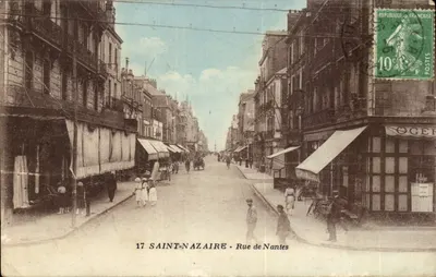 Saint-Nazaire - Rue de Nantes — Straßenszene mit Geschäften — Verlag Dubois, 17 Rue de Nantes