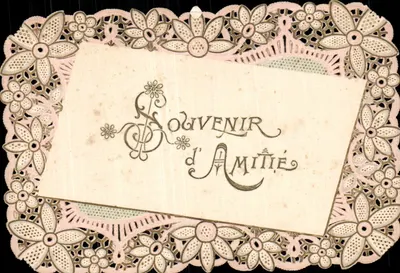 Lembrança de Amizade — cartão postal decorativo com moldura floral em renda