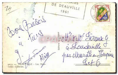 Praça central de Trouville — visão da rua principal com edifícios com colmios — Edições Glatigny — Verso