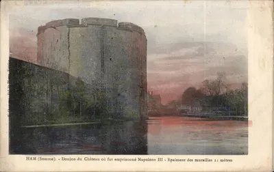 Ham (Somme) - Torre do Castelo onde foi preso Napoleão III - Espessura das paredes 11 metros