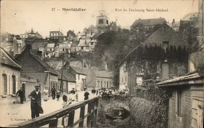Bilhete postal antigo Montdidier Rue du faubourg St Medard