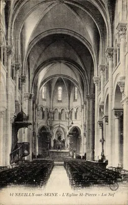 Neuilly-sur-Seine - A Igreja de São Pedro - A Nave