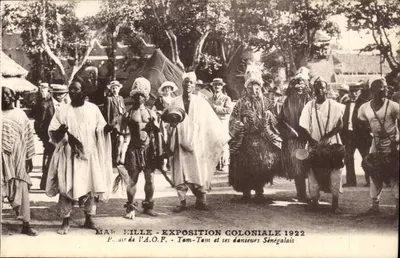 Paris - Exposition Coloniale 1922 — Tam-Tam et ses danseurs Sénégalais — P. aux de l'A.O.F.