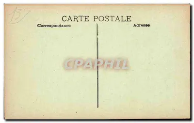 Marsiglia — Il castello, cortile interno, il pozzo — Verso