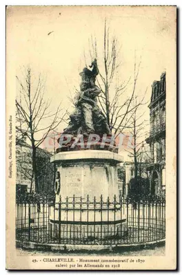 Charleville - Monument comemorativo de 1870 erguido pelos Alemães em 1918