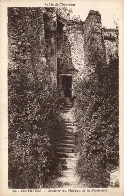 Chevreuse — Escada do Castelo da Madeleine — Vale de Chevreuse