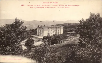Massif do Mont-Aigoual — Grande Hotel do Mont-Aigoual — Vista do Norte — Editor: Labouche Frères, Toulouse