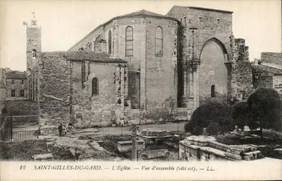 Saint-Gilles-du-Gard — A Igreja — Vista geral (lado leste) — LL.