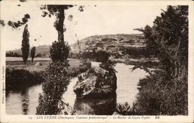 Les Eyzies (Dordogne) — Capitale preistorica — Il Rocher de Cayre Veyère