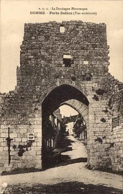Domme - Porta Delbos (Vista externa) — A Dordogne Pittoresca — Fot. P. Daudrix, A. Sirlat