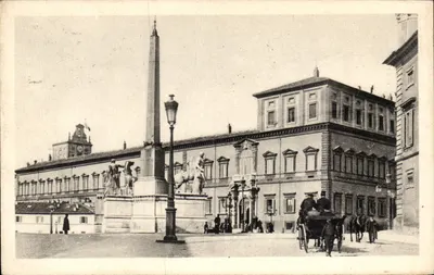 Rzym — Pałac Quirinal — widok placu z obeliskiem i statuami jeździeckimi — wydawca nie widoczny