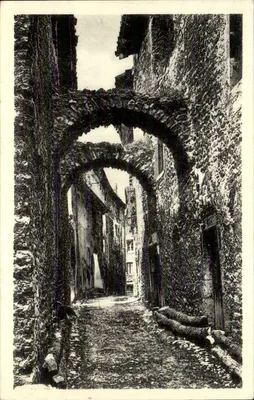 Châtillon-en-Diois — Uma Velha Rua — I.° DES ARTS PHOTOGRAPHIQUES