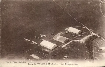 Campo de VALDAHON (Doubs) — Les Bessonnceaux — Edit. A. Girod, Valdahon