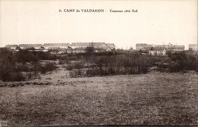 Camp de Valdahon - Casernas do lado Sul — vista panorâmica dos edifícios militares