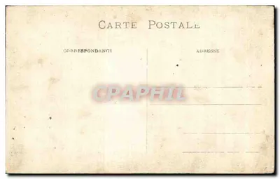 Giovane donna in abito nero e cappello — studio — editore non visibile — Verso