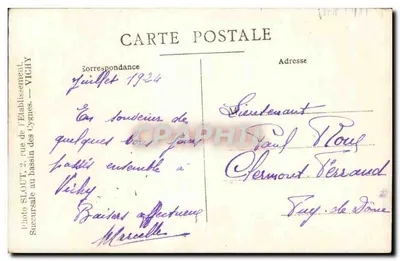 Mulher em vestido de quadros — Vichy — Foto Slout, 2, rua do bassin dos Tygnes — Verso