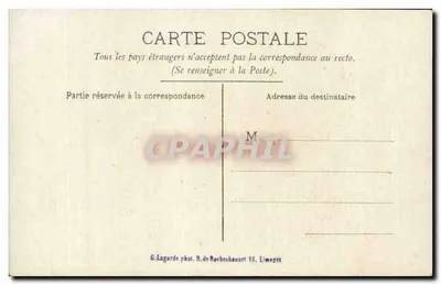 Donna in abito scuro — davanti a una sedia scolpita — G. Lagarde fot. R. de Rochechouart 18, Limoges — Verso