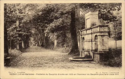 Nérac (Lot-et-Garonne) — Fonte do Duque, erguida em 1602 em homenagem ao Duque, mais tarde Luís XIII — Editor L. Carrère