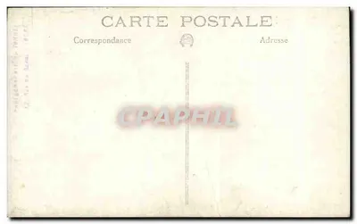 Fille en robe à volants — studio photographique — éditeur CPAPHIL — Reverso