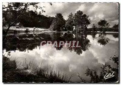 Bretteuil-sur-Iton — O Jardim Público - O Lago — Estel