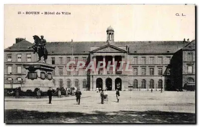 Rouen - Palácio de Cidades — estátua equestre diante do edifício — G.L. n°23