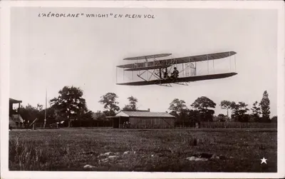 Bilhete postal antigo O avião Wright em pleno voo