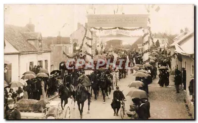 Cérémonie d'accueil de soldats français — Sully-sur-Loire — Photo L. Marchand