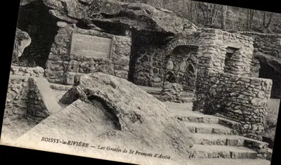 BOISSY-la-RIVIÈRE — As Grutas de São Francisco de Assis