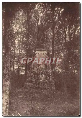 Estátua em um bosque — Tournemire (Aveyron) — Edição J. David e E. Vallois, Tournemire