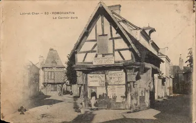 Bilhete postal antigo Romoratin Le carroir dore
