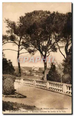 SABLE-sur-SARTHE — Terrasse Italiana do Jardim da Cidade — J. Malicot, fot. - Sable-sur-Sarthe
