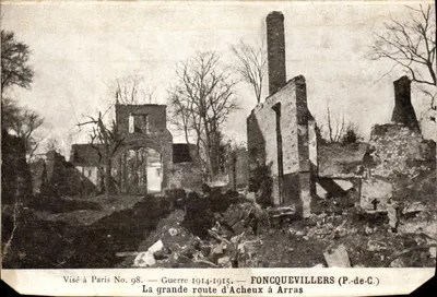 Fonquevillers (P.-de-C.) — Ruiny wielkiej drogi z Acheux do Arras — Wizyta w Paryżu Nr 98