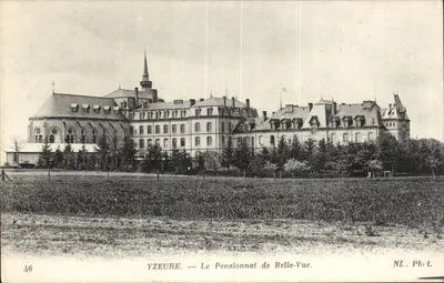 Yzeure — O Pensionato de Belle-Vue — NL. Ph. i. n° 46